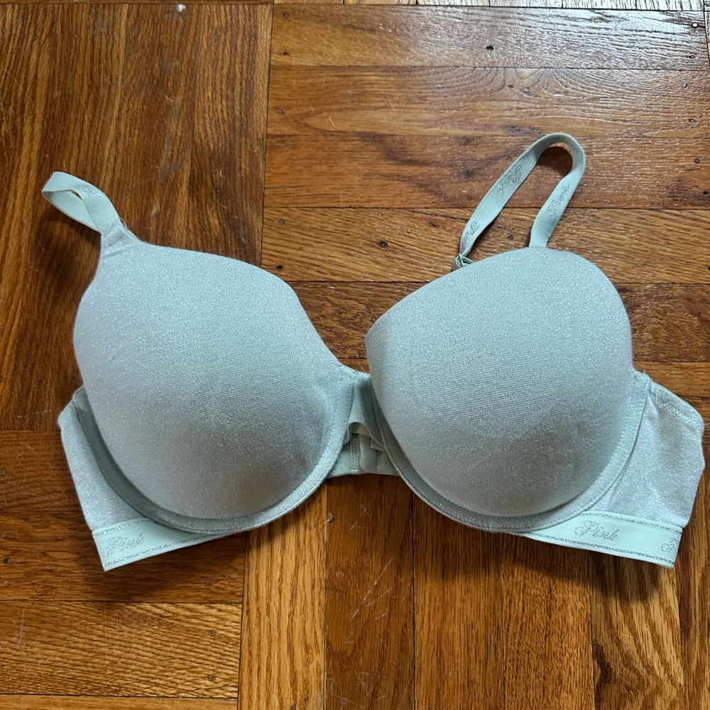 Victoria's secret pink wear everywhere lightly lined tshirt bra 38D sparkle mint